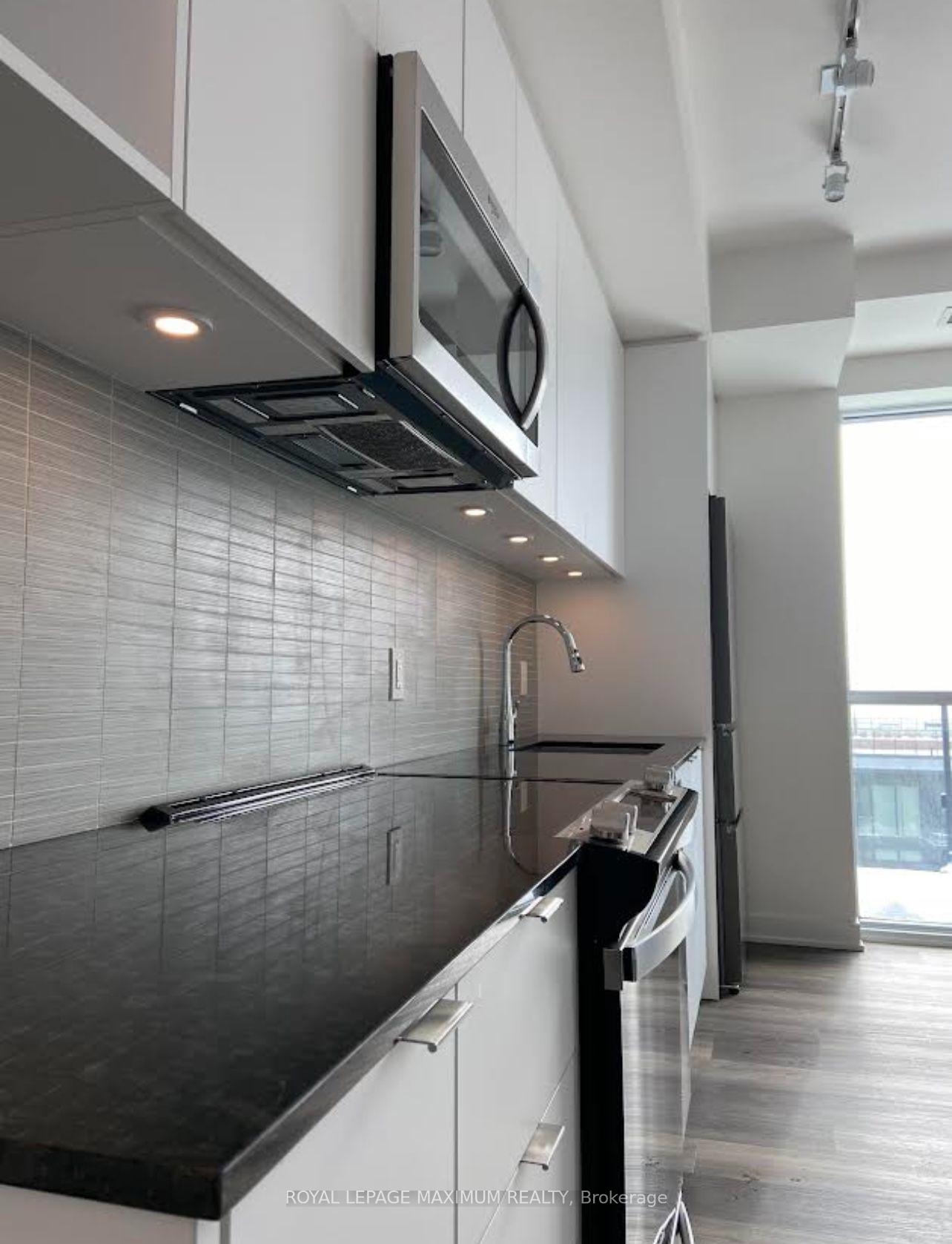 Photo 5 of Unit 1012, 100 Eagle Rock Way, Vaughan, Rural Vaughan — HOMEH