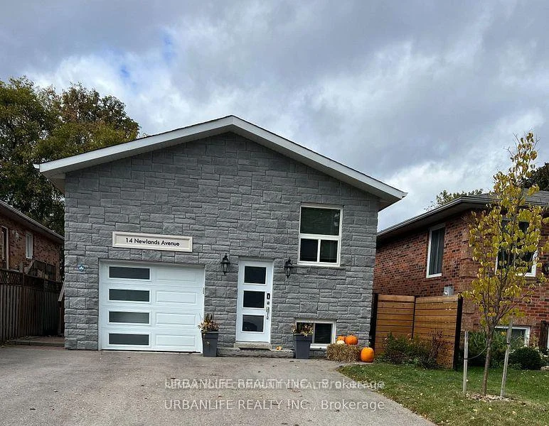 Photo 2 of Unit Upper, 14 Newlands Avenue, Georgina, Keswick South — HOMEH