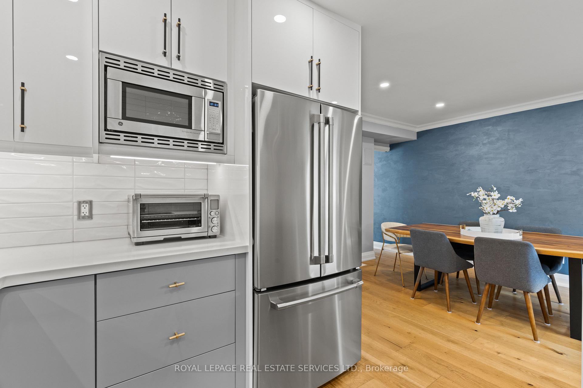 Photo 20 of Unit 5, 2303 Marine Drive, Oakville, Bronte — HOMEH
