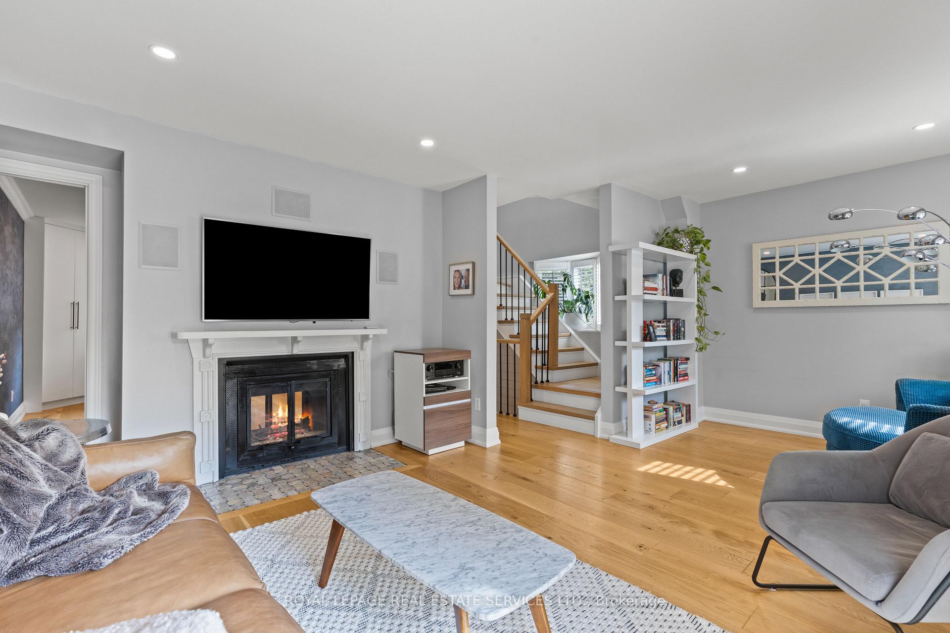 Photo 21 of Unit 5, 2303 Marine Drive, Oakville, Bronte — HOMEH
