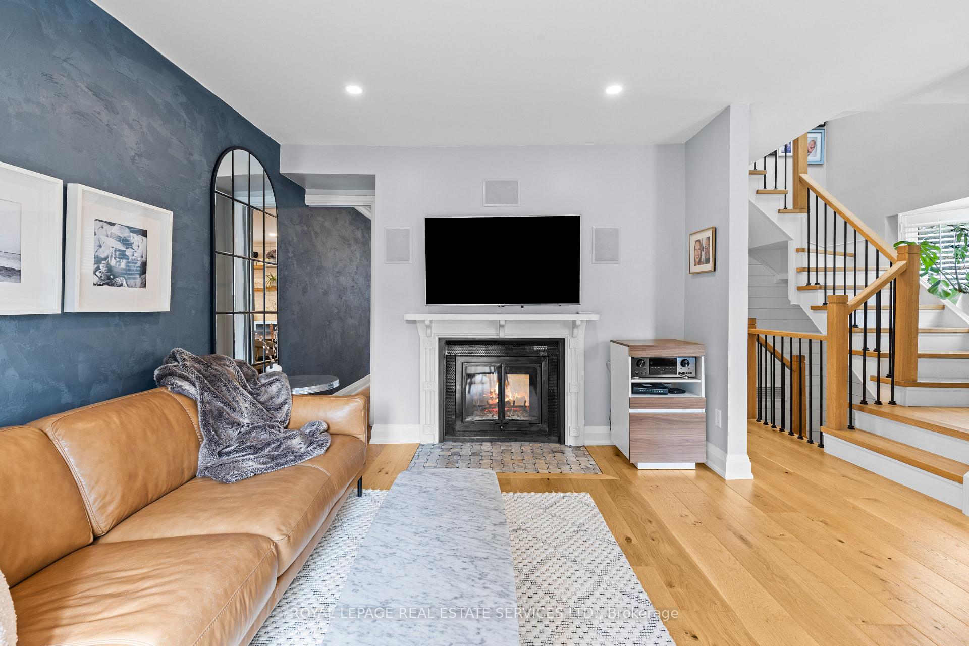 Photo 23 of Unit 5, 2303 Marine Drive, Oakville, Bronte — HOMEH