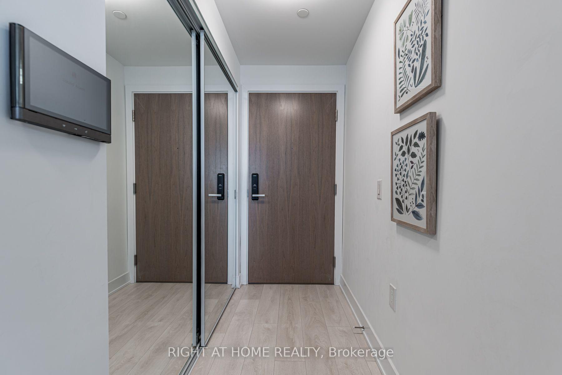 Photo 6 of Unit 3006, 575 Bloor Street E, Toronto, North St. James Town — HOMEH