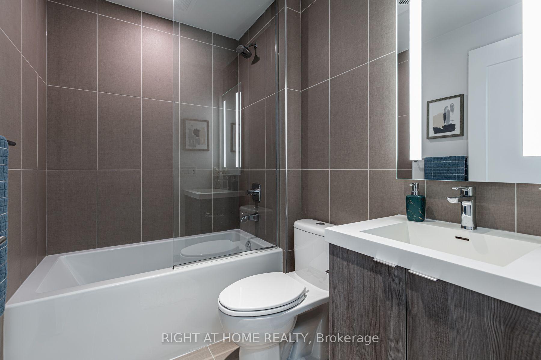 Photo 24 of Unit 3006, 575 Bloor Street E, Toronto, North St. James Town — HOMEH