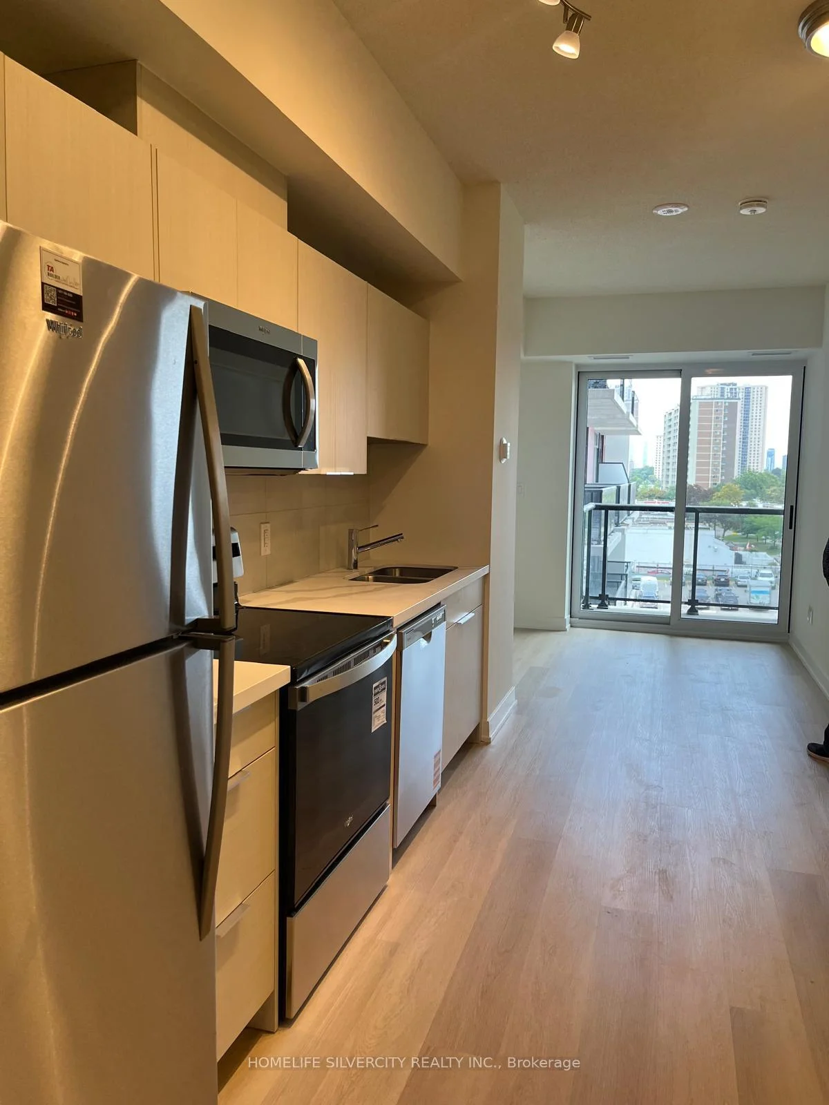 Photo 4 of Unit 716, 2825 Jane Street, North York, Glenfield-Jane Heights — HOMEH