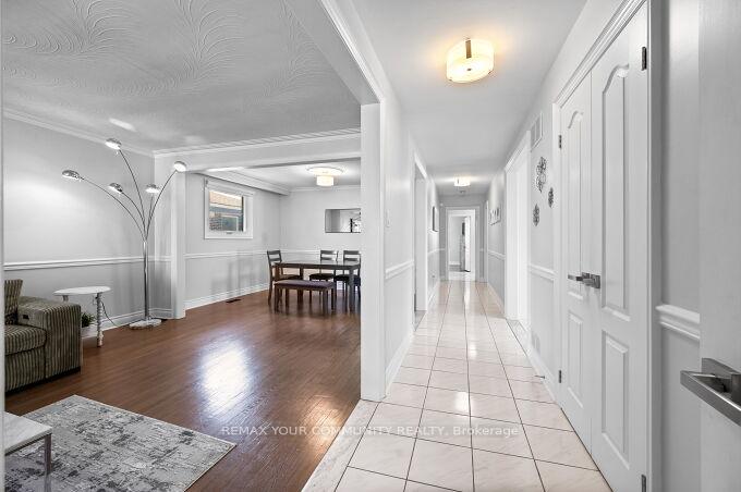 Photo 9 of 19 Hamer Boulevard, Etobicoke, Kingsview Village-The Westway — HOMEH