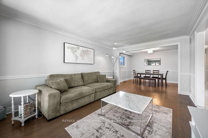 Photo 11 of 19 Hamer Boulevard, Etobicoke, Kingsview Village-The Westway — HOMEH