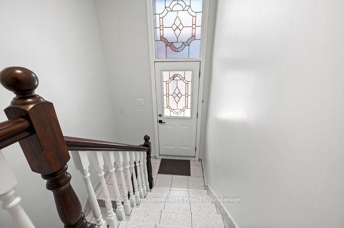 Photo 26 of 19 Hamer Boulevard, Etobicoke, Kingsview Village-The Westway — HOMEH