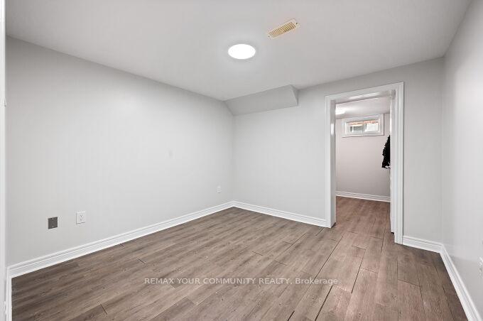 Photo 29 of 19 Hamer Boulevard, Etobicoke, Kingsview Village-The Westway — HOMEH