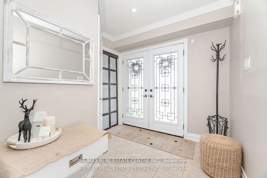 Photo 9 of 8 Duffield Road, Brampton, Fletcher's Meadow — HOMEH