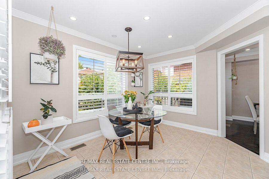 Photo 15 of 8 Duffield Road, Brampton, Fletcher's Meadow — HOMEH