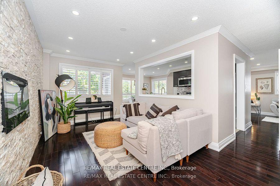 Photo 29 of 8 Duffield Road, Brampton, Fletcher's Meadow — HOMEH