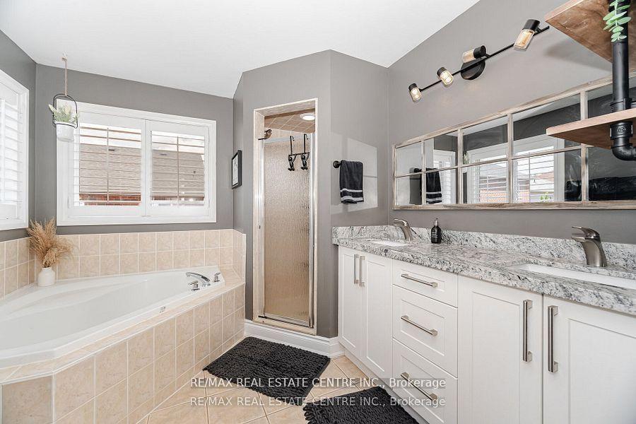 Photo 43 of 8 Duffield Road, Brampton, Fletcher's Meadow — HOMEH