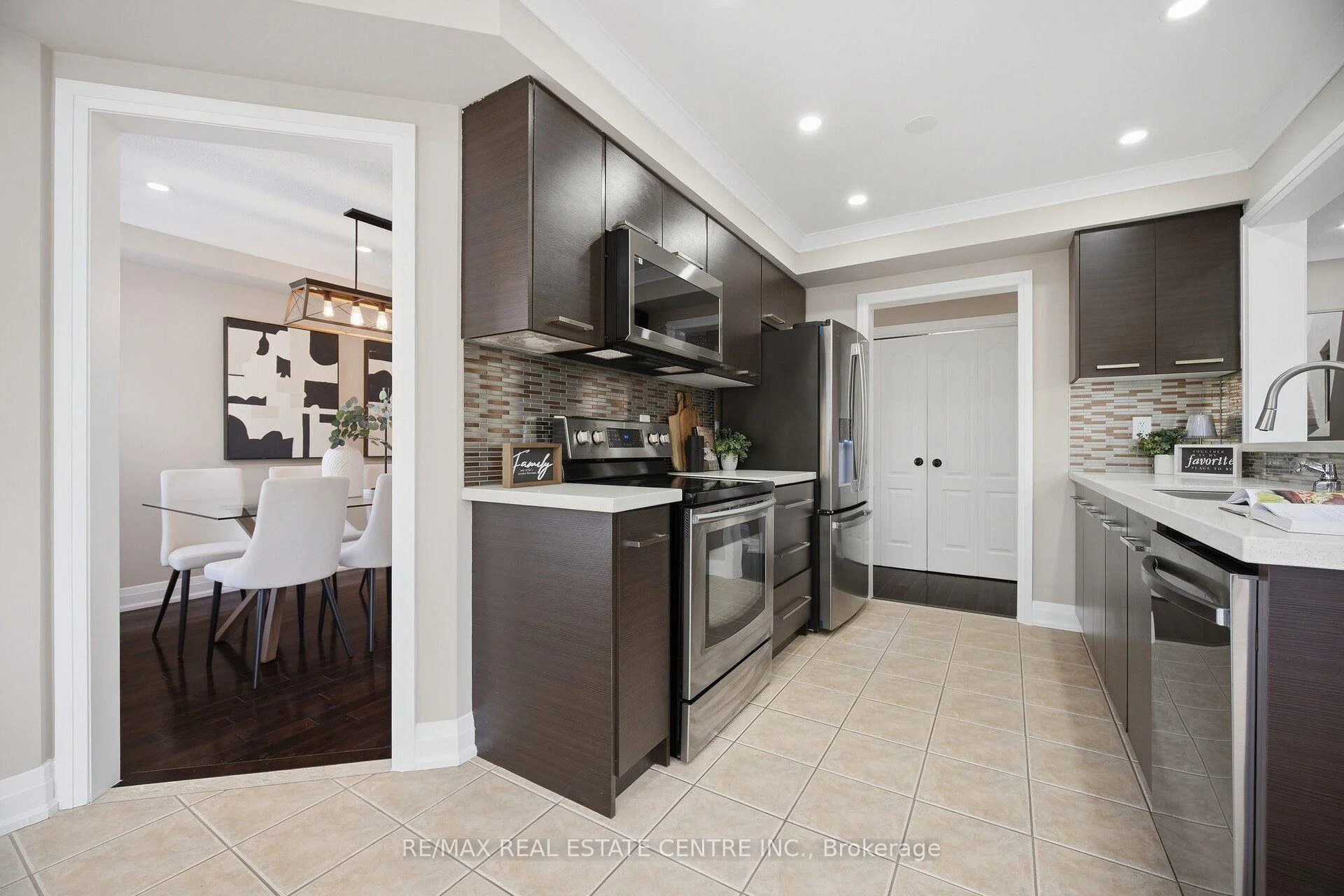 Photo 18 of 8 Duffield Road, Brampton, Fletcher's Meadow — HOMEH