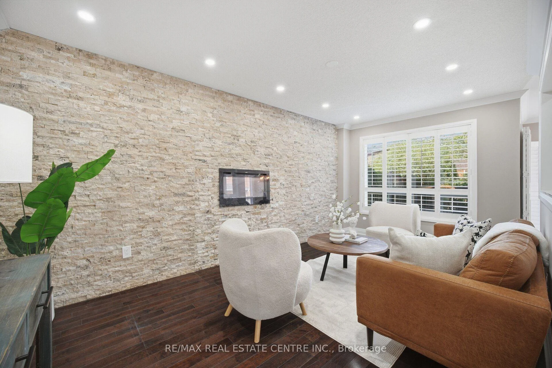 Photo 32 of 8 Duffield Road, Brampton, Fletcher's Meadow — HOMEH
