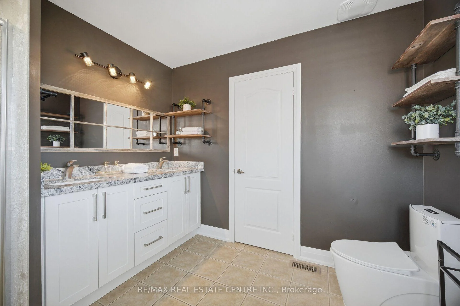 Photo 54 of 8 Duffield Road, Brampton, Fletcher's Meadow — HOMEH
