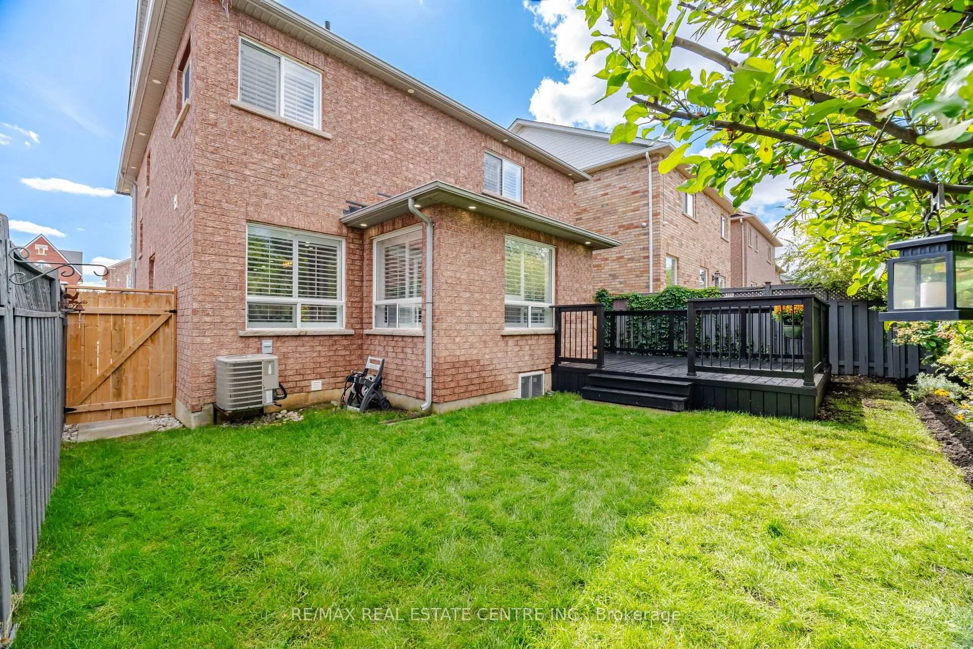 Photo 92 of 8 Duffield Road, Brampton, Fletcher's Meadow — HOMEH