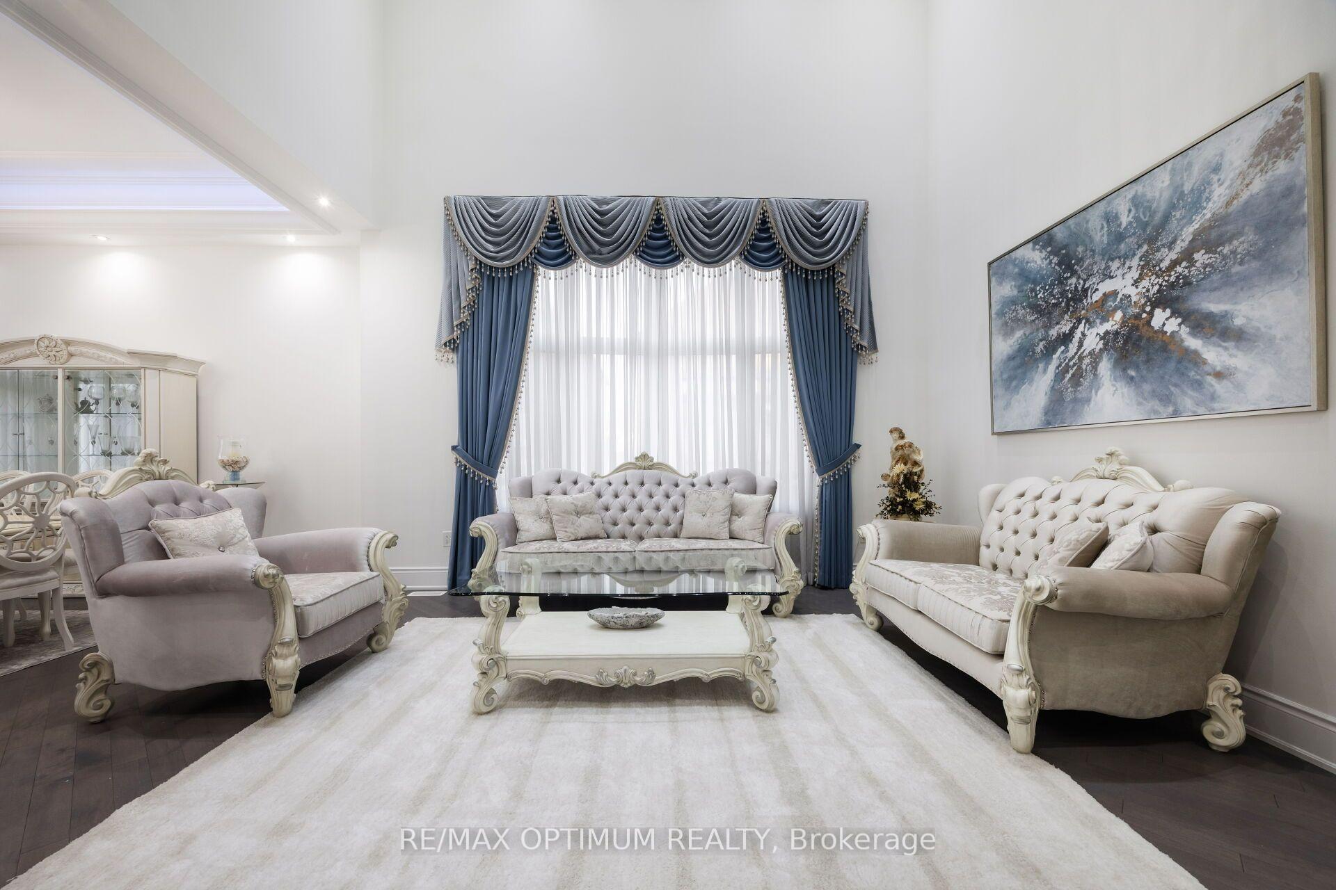 Photo 7 of 37 Elbern Markell Drive, Brampton, Credit Valley — HOMEH