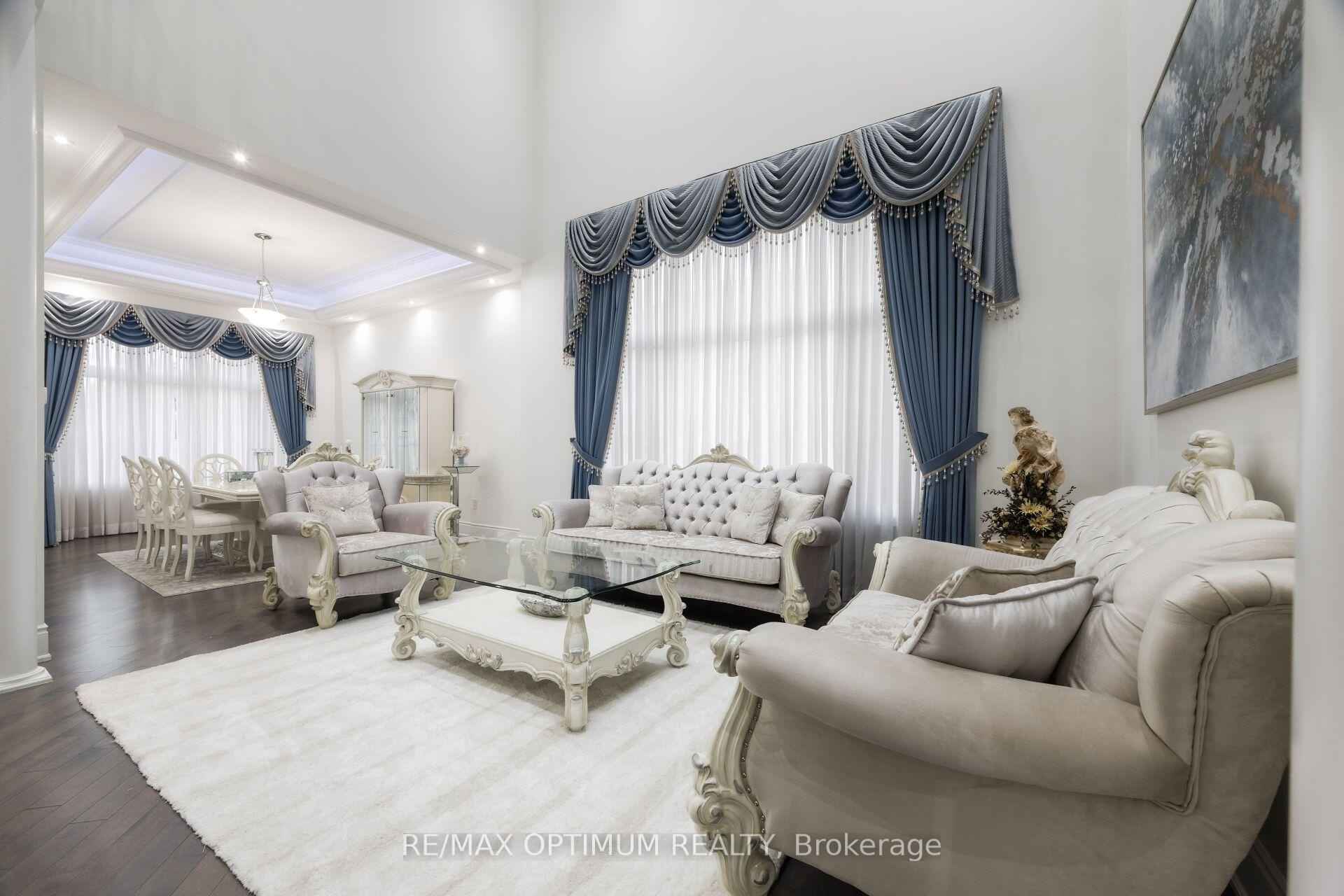 Photo 6 of 37 Elbern Markell Drive, Brampton, Credit Valley — HOMEH