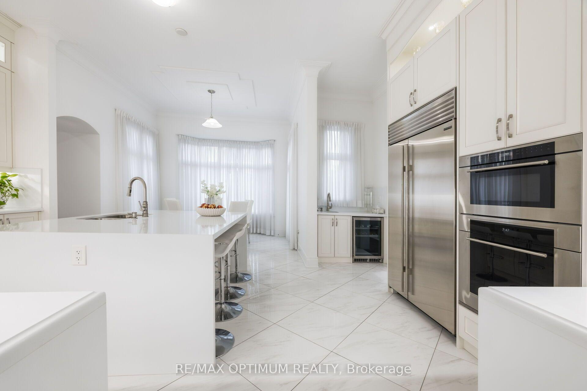 Photo 9 of 37 Elbern Markell Drive, Brampton, Credit Valley — HOMEH