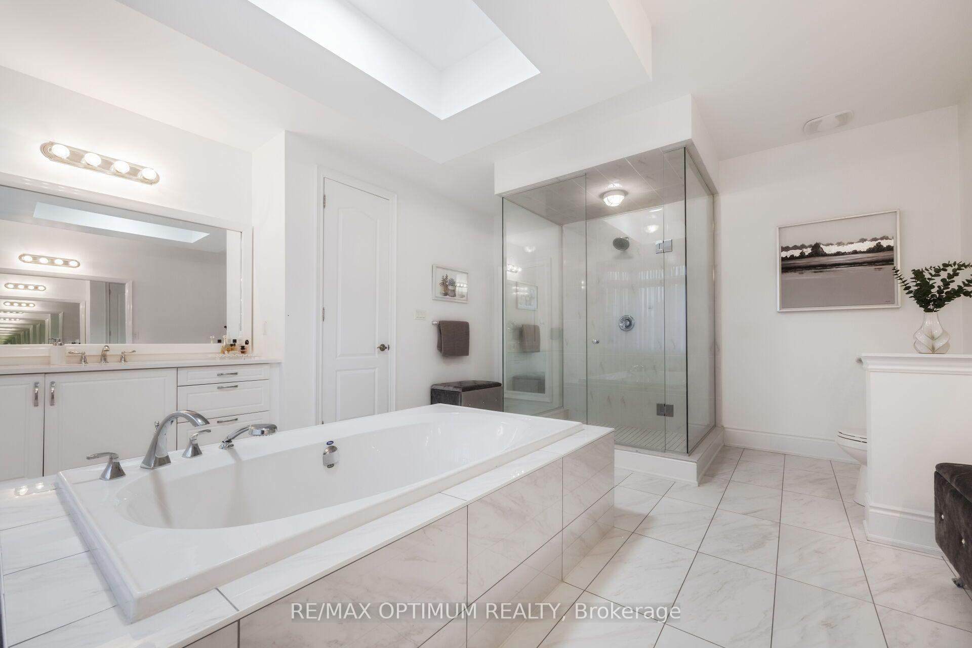 Photo 24 of 37 Elbern Markell Drive, Brampton, Credit Valley — HOMEH
