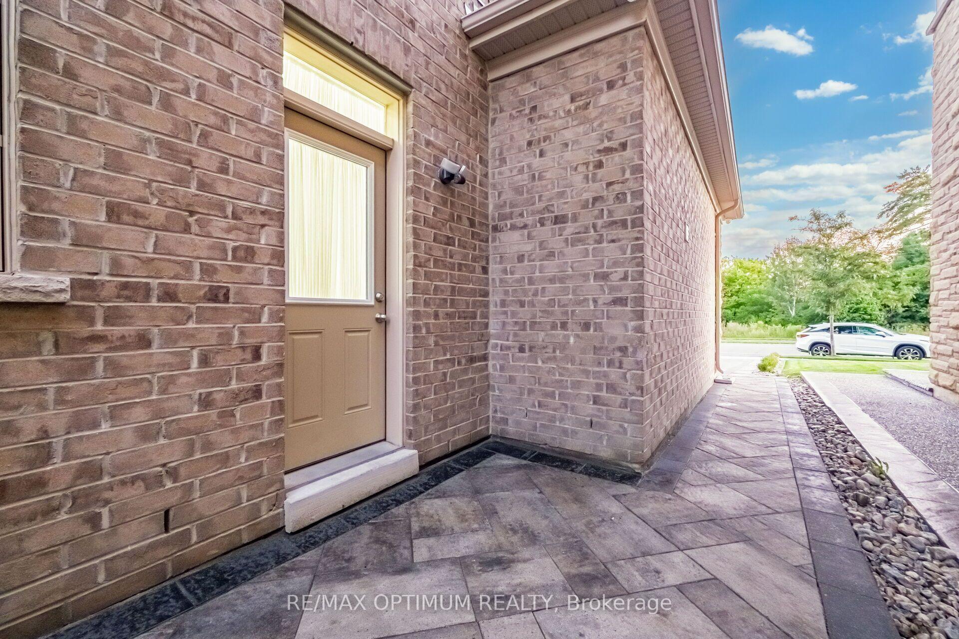 Photo 46 of 37 Elbern Markell Drive, Brampton, Credit Valley — HOMEH