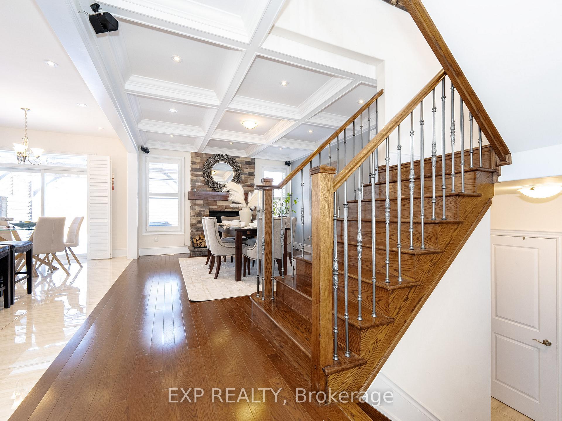Photo 12 of 44 Philson Court, Innisfil, Cookstown — HOMEH