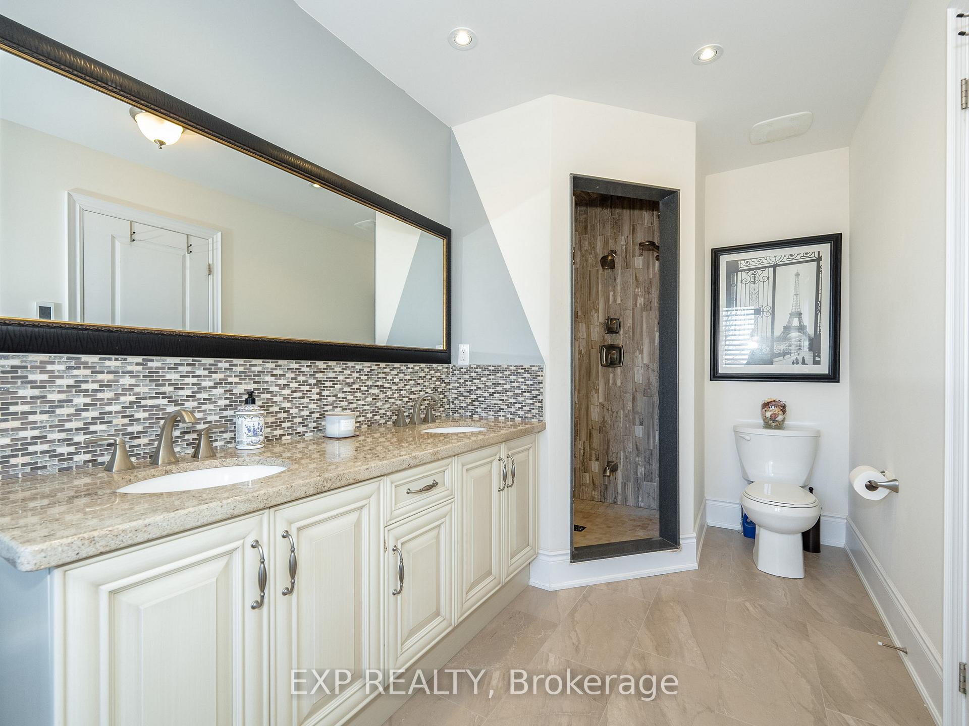 Photo 32 of 44 Philson Court, Innisfil, Cookstown — HOMEH