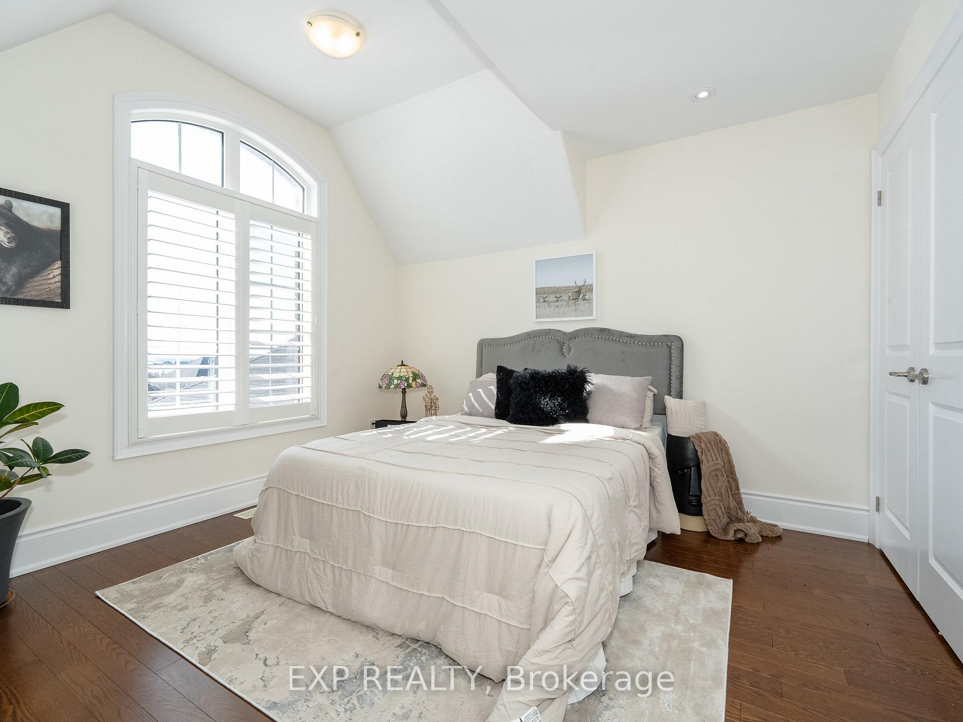 Photo 35 of 44 Philson Court, Innisfil, Cookstown — HOMEH