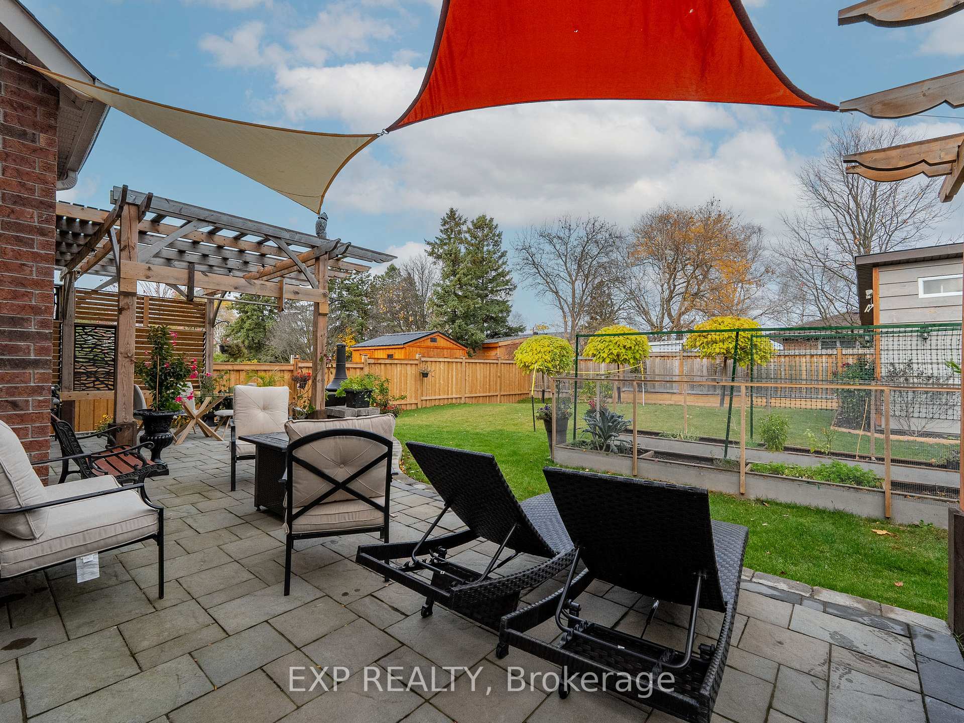 Photo 41 of 44 Philson Court, Innisfil, Cookstown — HOMEH