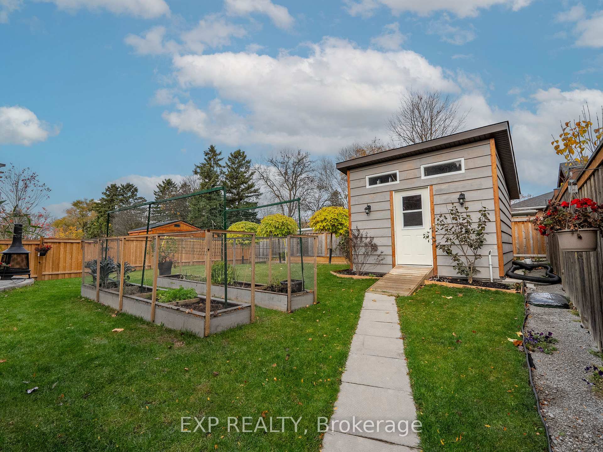 Photo 42 of 44 Philson Court, Innisfil, Cookstown — HOMEH