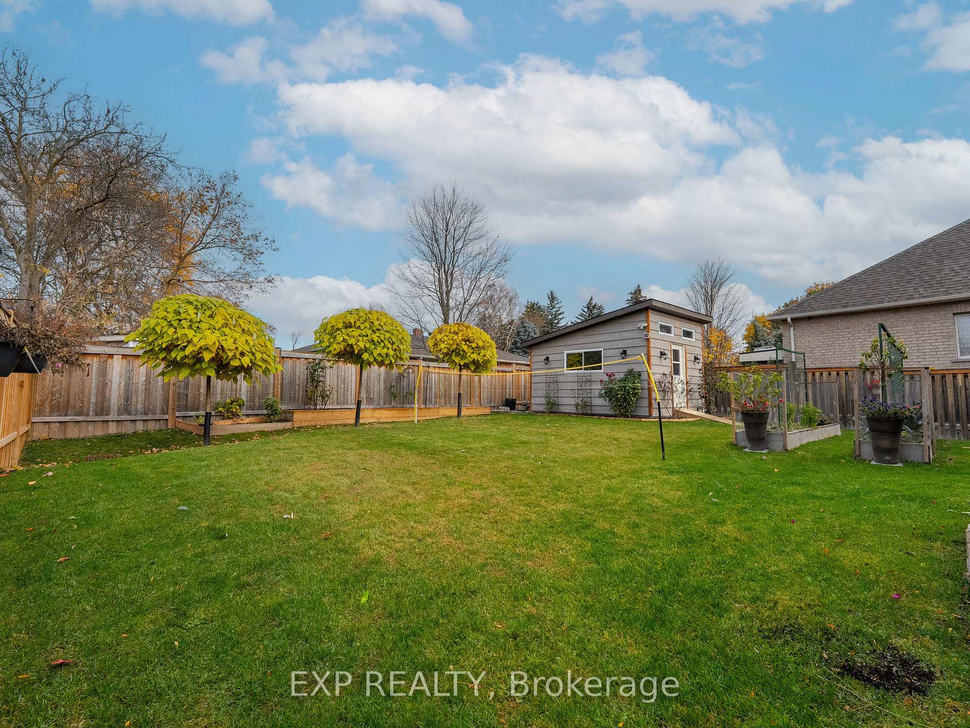 Photo 45 of 44 Philson Court, Innisfil, Cookstown — HOMEH