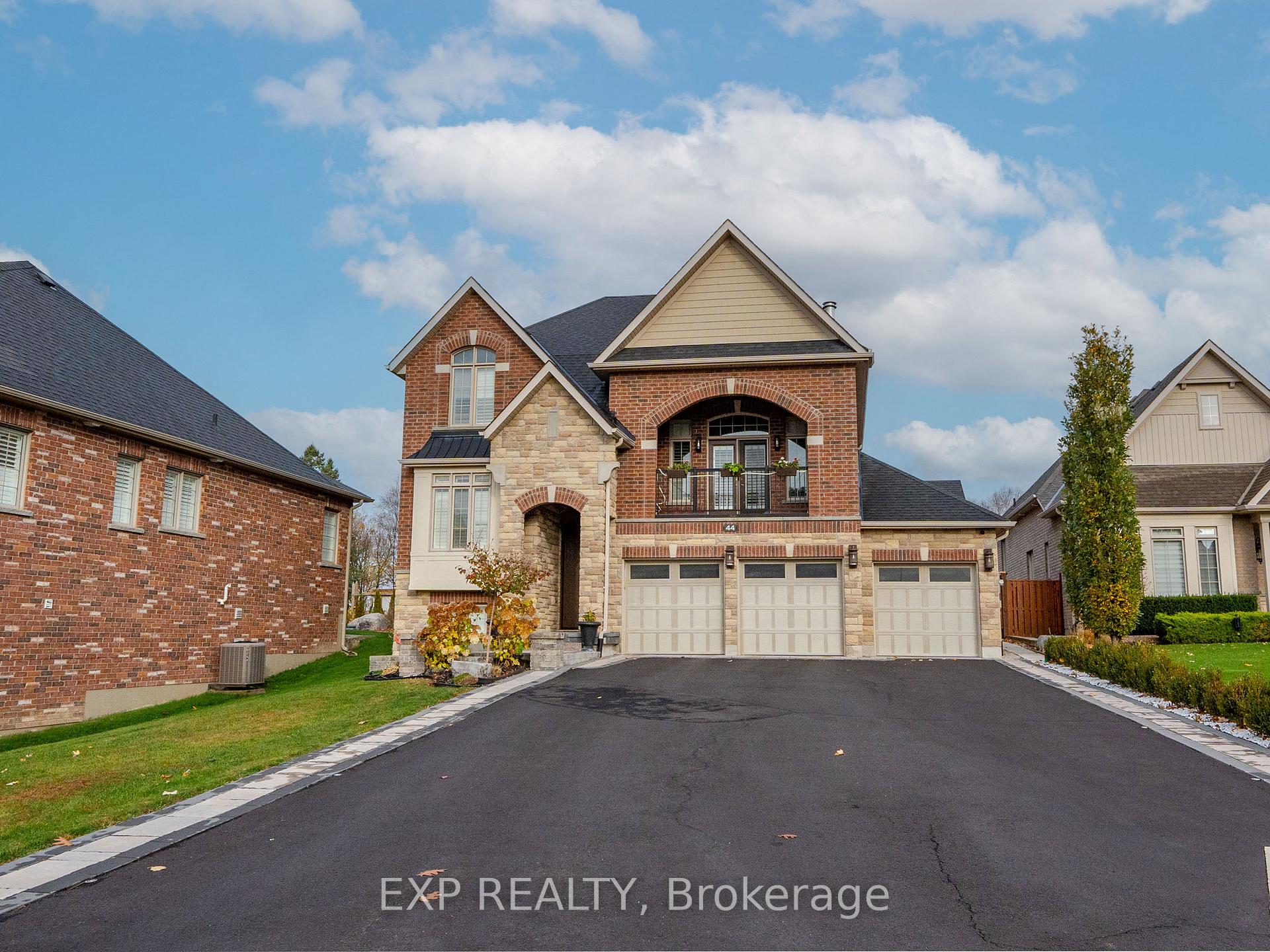 Photo 47 of 44 Philson Court, Innisfil, Cookstown — HOMEH