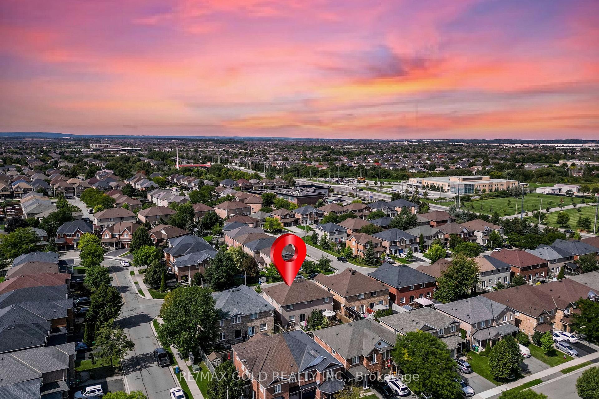 Photo 34 of 6 Mistdale Crescent, Brampton, Fletcher's Meadow — HOMEH