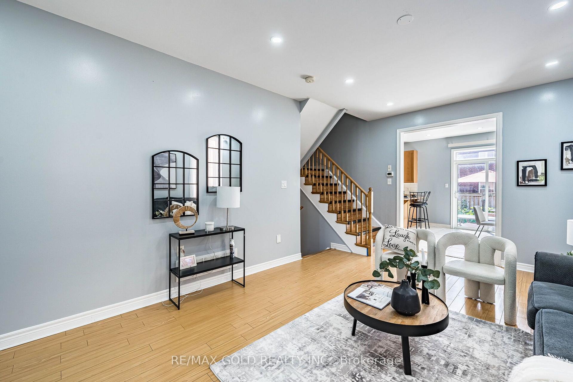 Photo 6 of 20 Amaranth Crescent, Brampton, Northwest Sandalwood Parkway — HOMEH