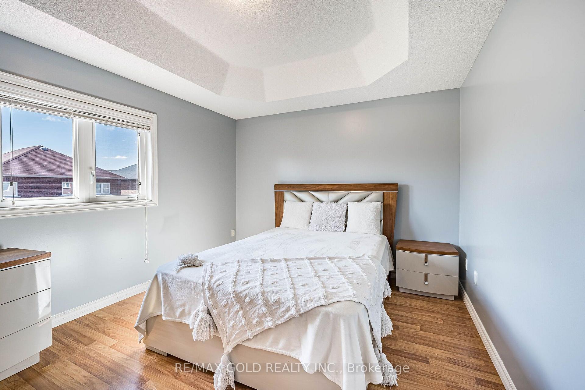 Photo 17 of 20 Amaranth Crescent, Brampton, Northwest Sandalwood Parkway — HOMEH