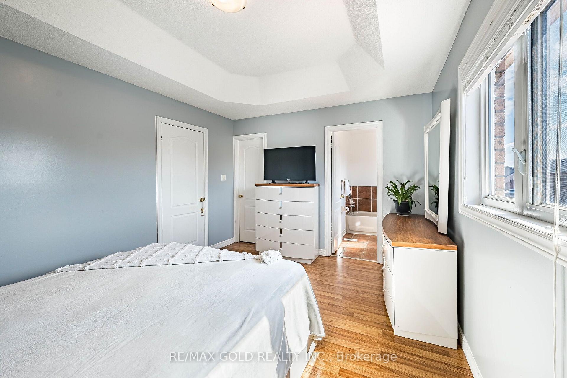 Photo 18 of 20 Amaranth Crescent, Brampton, Northwest Sandalwood Parkway — HOMEH