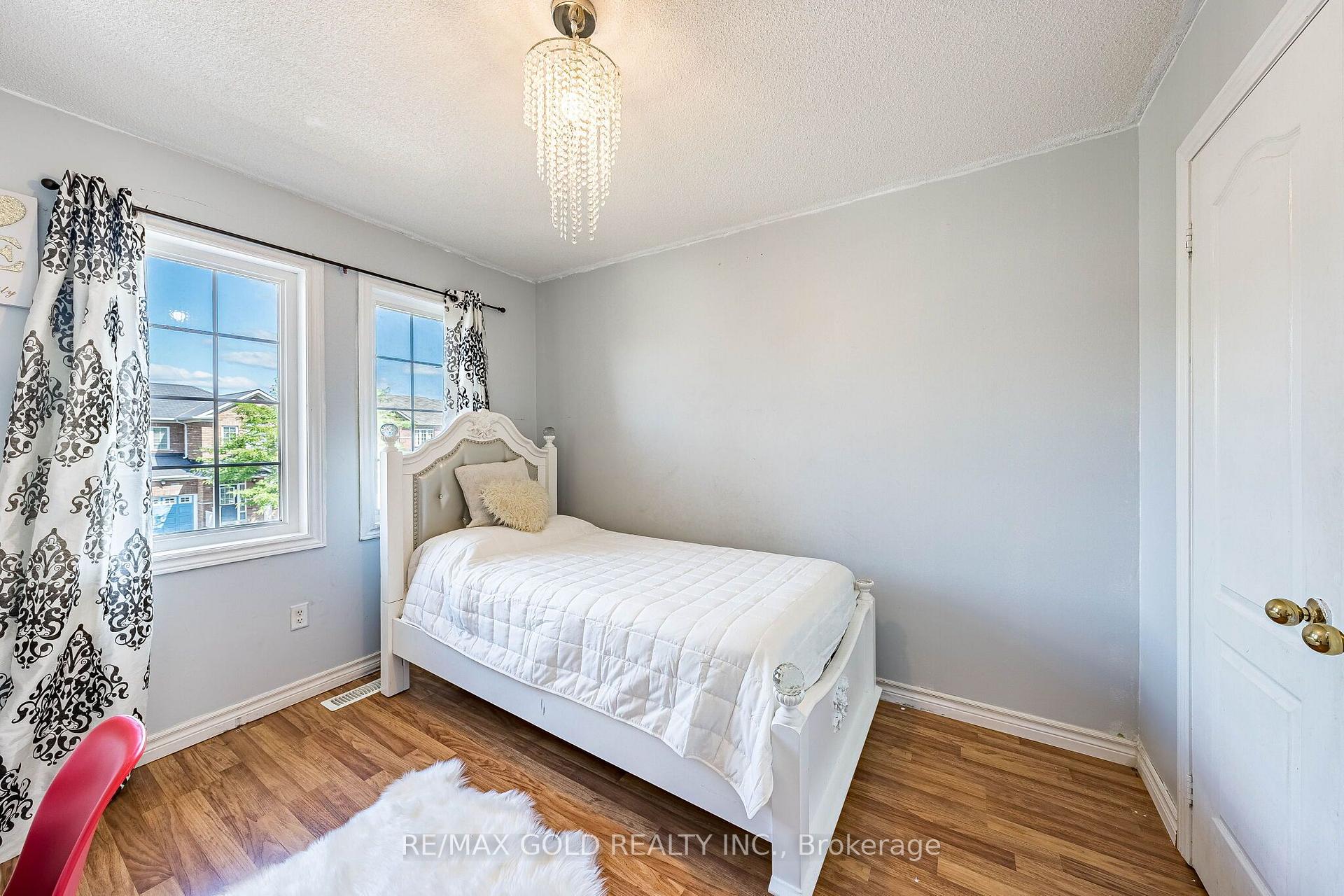 Photo 22 of 20 Amaranth Crescent, Brampton, Northwest Sandalwood Parkway — HOMEH
