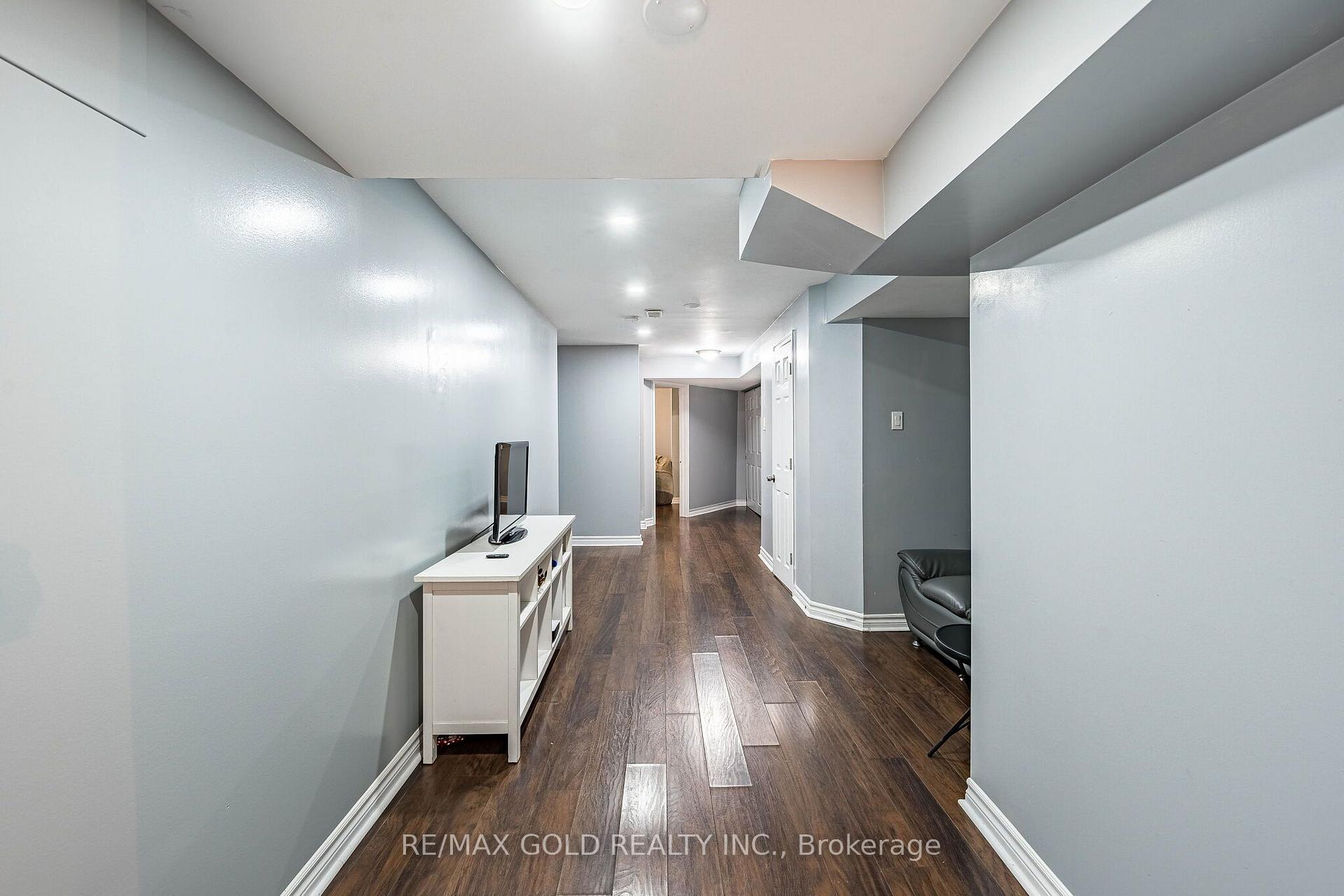 Photo 32 of 20 Amaranth Crescent, Brampton, Northwest Sandalwood Parkway — HOMEH