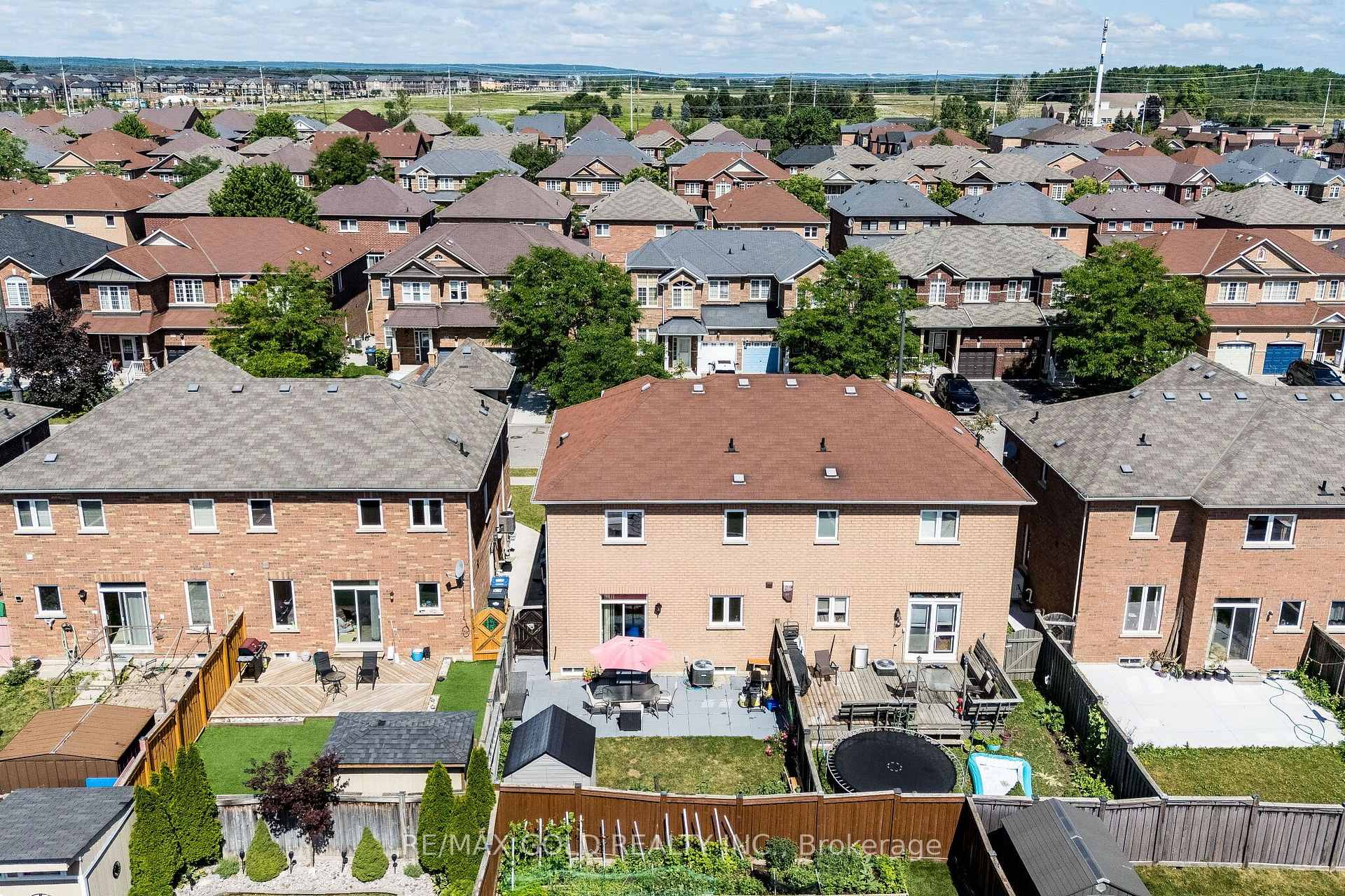 Photo 35 of 20 Amaranth Crescent, Brampton, Northwest Sandalwood Parkway — HOMEH