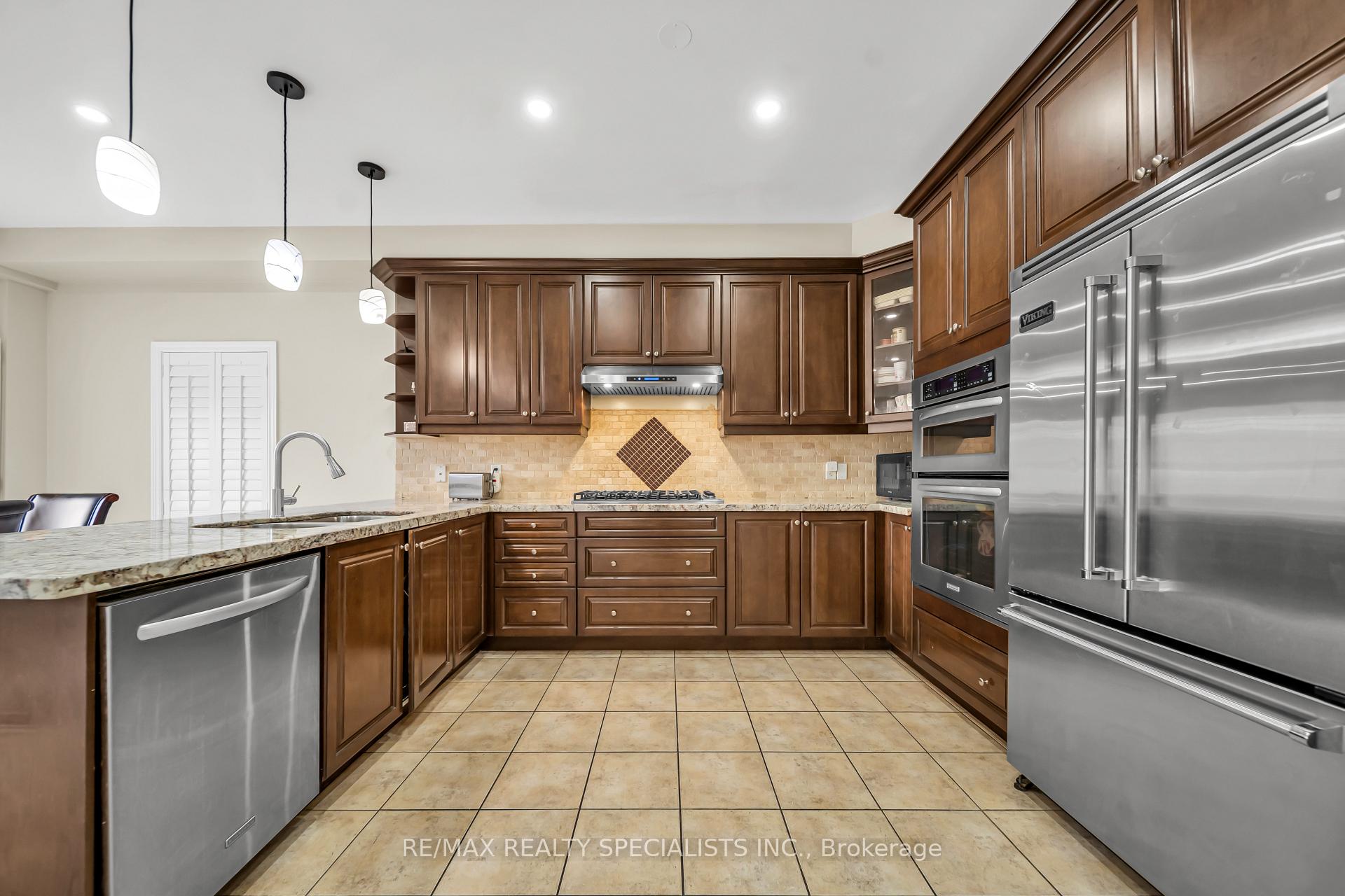 Photo 9 of 48 Game Creek Crescent, Brampton, Northwest Sandalwood Parkway — HOMEH