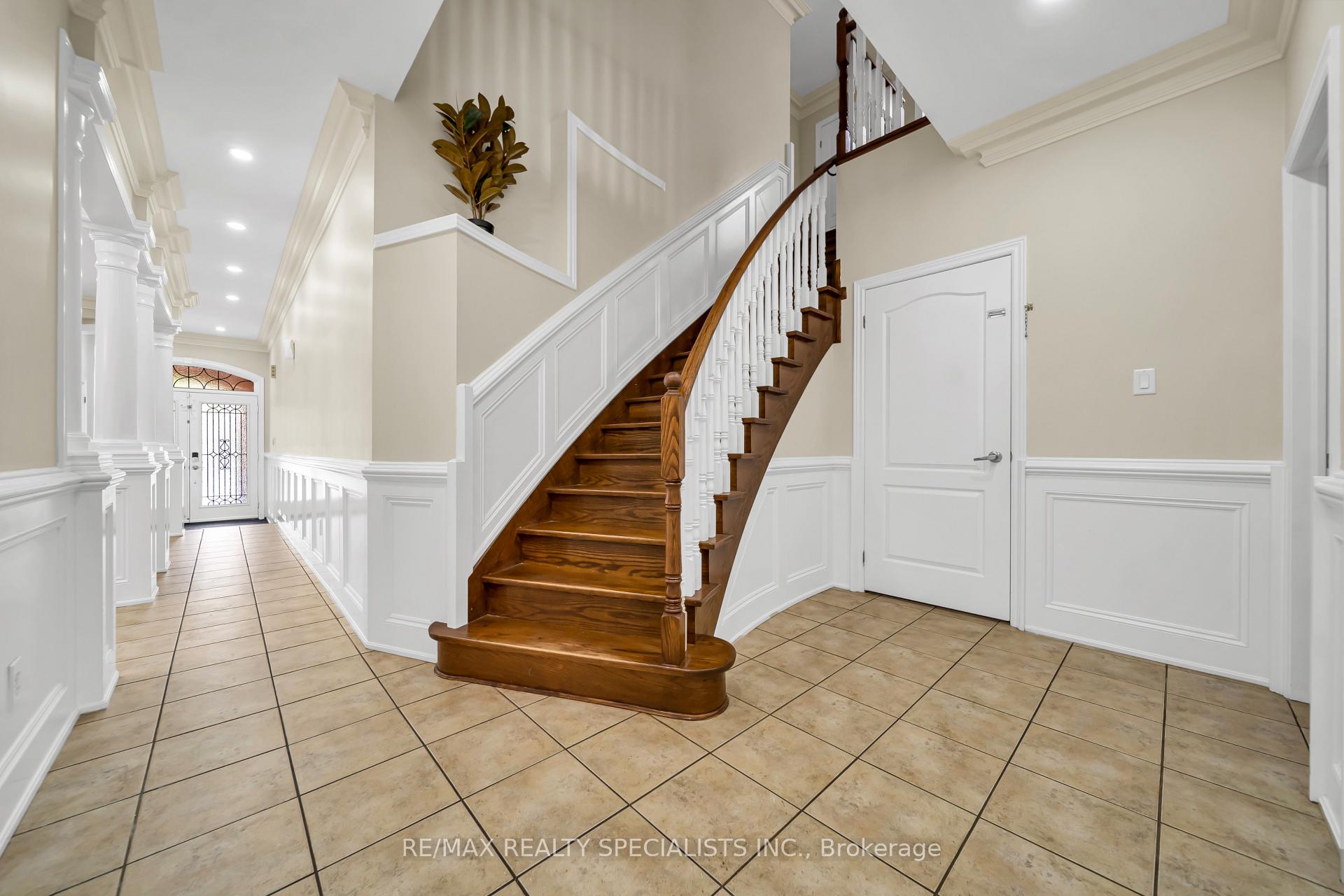 Photo 10 of 48 Game Creek Crescent, Brampton, Northwest Sandalwood Parkway — HOMEH