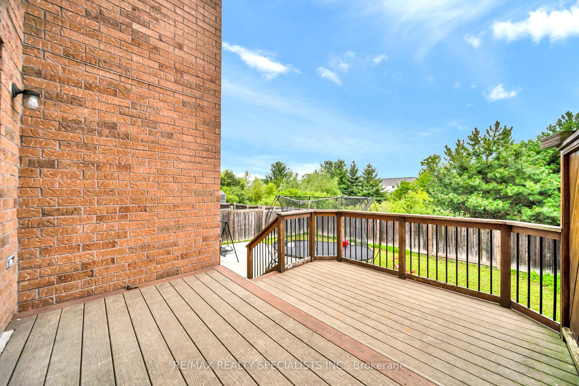 Photo 26 of 48 Game Creek Crescent, Brampton, Northwest Sandalwood Parkway — HOMEH