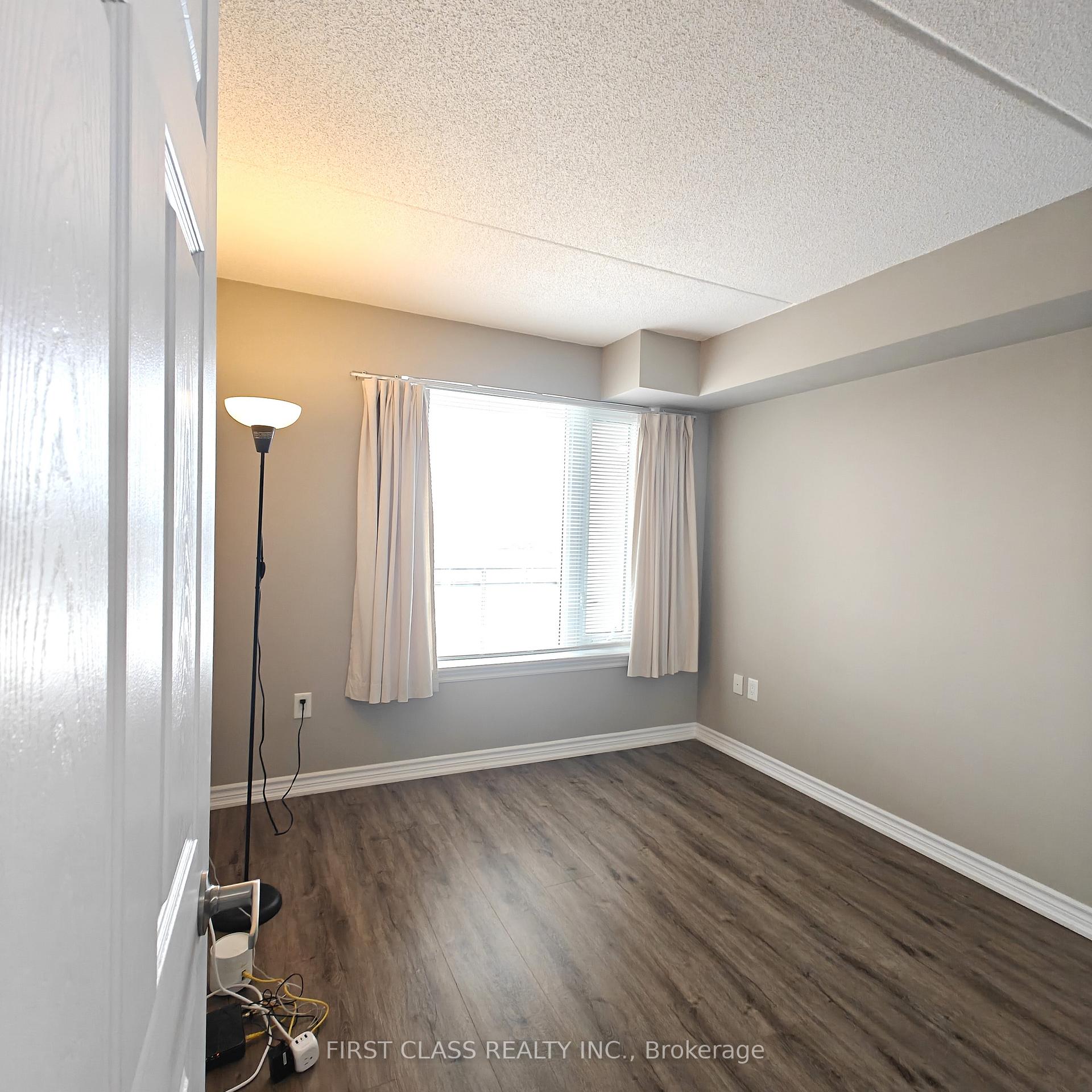 Photo 23 of Unit 808, 716 Main Street E, Milton, Timberlea — HOMEH