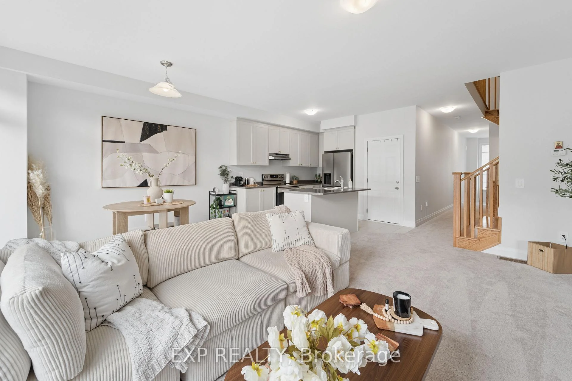 Photo 10 of 73 Butler Boulevard, Kawartha Lakes, Lindsay — HOMEH