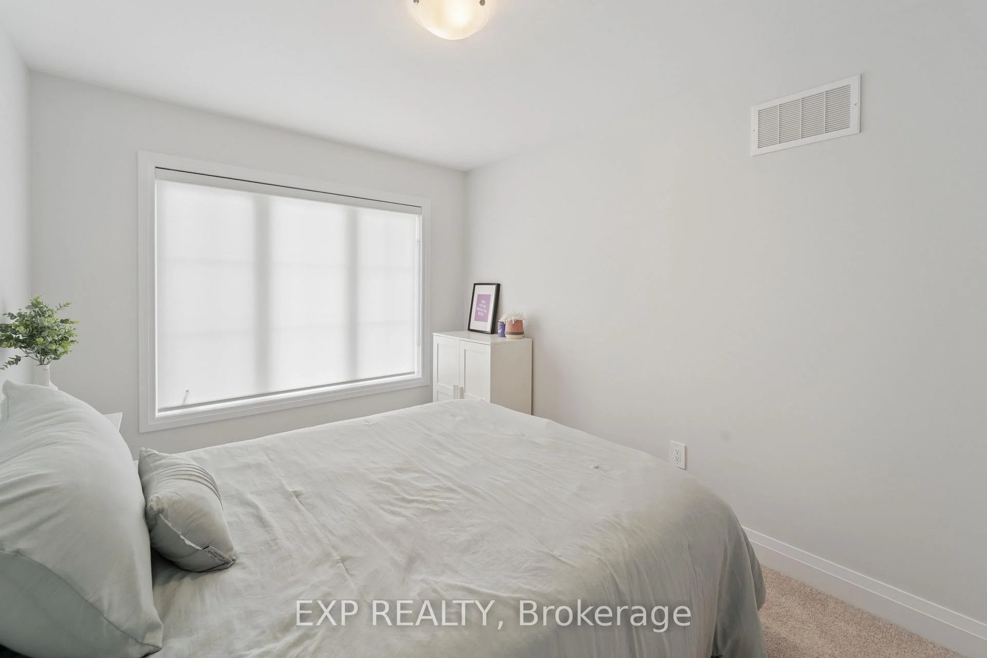 Photo 35 of 73 Butler Boulevard, Kawartha Lakes, Lindsay — HOMEH