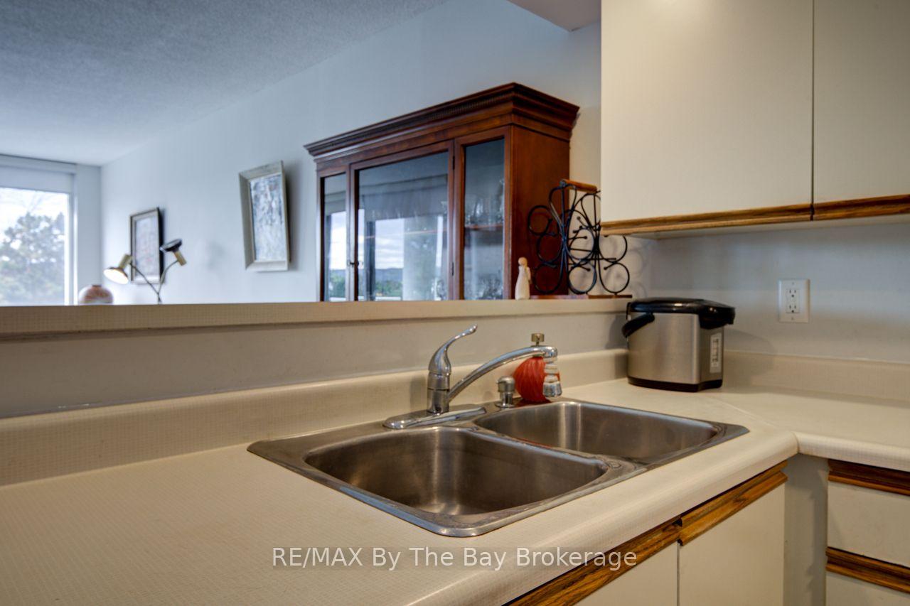 Photo 14 of Unit 502, 24 Ramblings Way, Collingwood — HOMEH