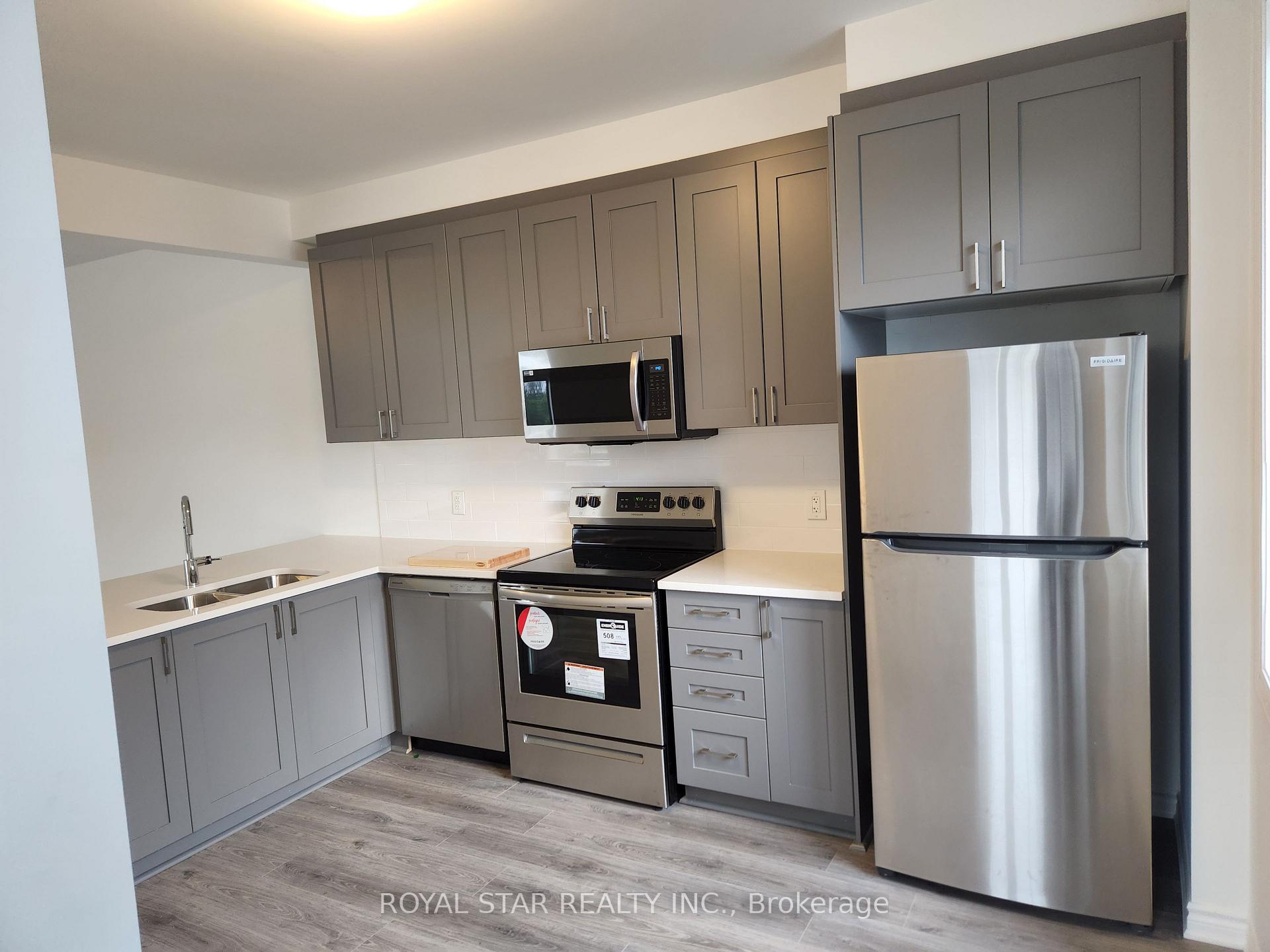 Photo 11 of 318 Ilmenite Private, Ottawa, Barrhaven - Heritage Park — HOMEH