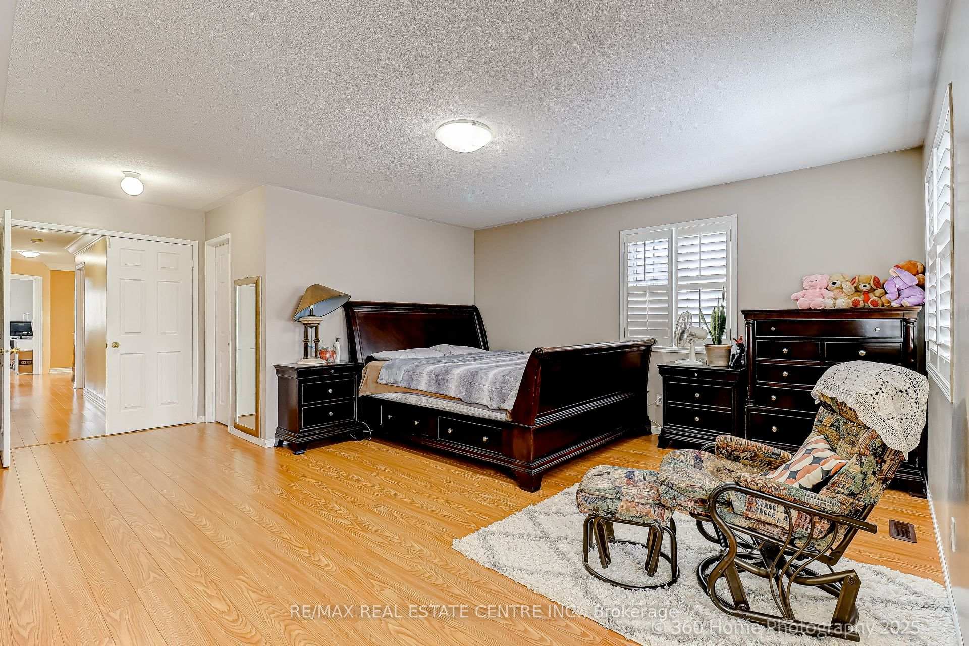 Photo 17 of 806 White Clover Way, Mississauga, East Credit — HOMEH