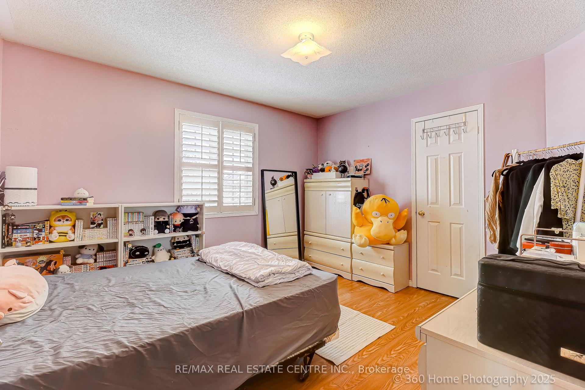 Photo 21 of 806 White Clover Way, Mississauga, East Credit — HOMEH