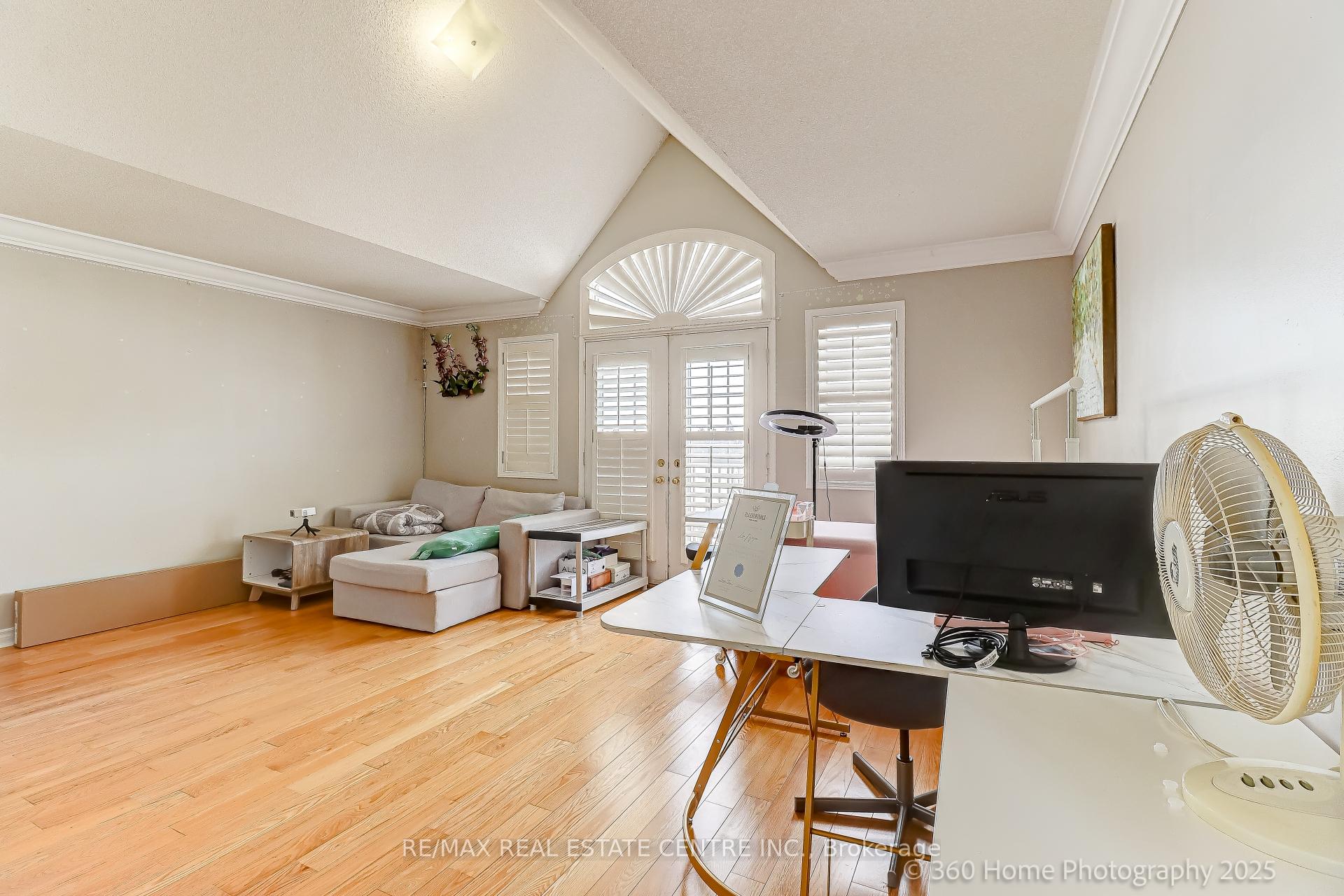 Photo 22 of 806 White Clover Way, Mississauga, East Credit — HOMEH